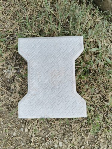 I-Shape-Paver-Block-Grey-1